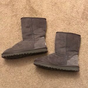 Short Grey Uggs